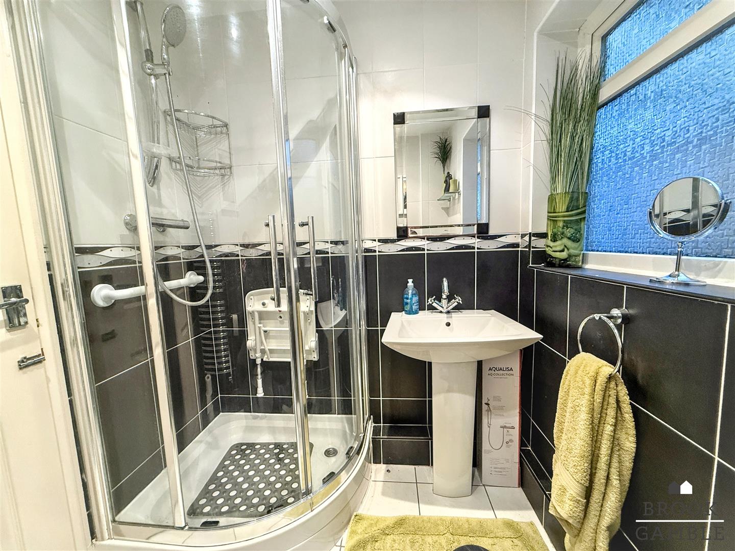 2 Bedroom Bungalow. Priory Heights in Eastbourne, East Sussex 12